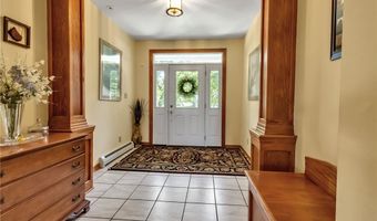 565 Wendt Dr, Angola, NY 14006