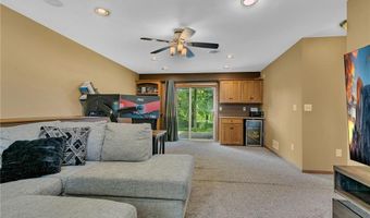 984 Waters Edge Cir, Avon, MN 56310