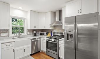 4534 LA SALLE Ave, Alexandria, VA 22304