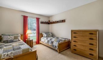 305 Arbor Glen Dr, Ballwin, MO 63021