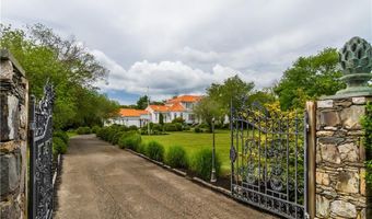 10 Ridge Rd, Newport, RI 02840