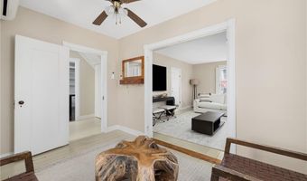 24 Barney St, Newport, RI 02840