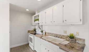 5700 Baltimore Dr 66, La Mesa, CA 91942