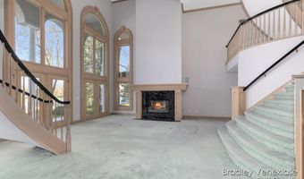 7635 Sandy Hollow Dr SE, Alto, MI 49302