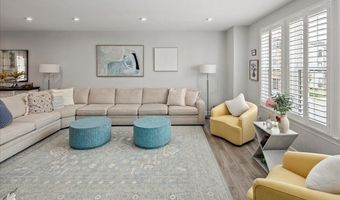 8125 BOCK FARM Pl, Alexandria, VA 22306
