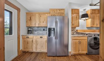 4042 5 Mile Point Rd, Allouez, MI 49805