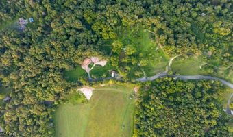 226-248 Barrett Rd, Alloway, NJ 07422