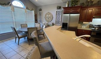 2210 Lakewood Dr, Chickasha, OK 73018