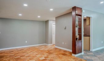 4390 LORCOM Ln #102, Arlington, VA 22207
