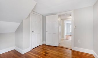 16 Elm Ave, East Providence, RI 02916