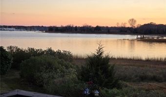 255 Fishing Cove Rd, North Kingstown, RI 02852