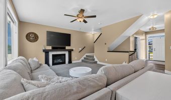 5816 Allerton Dr, Ames, IA 50014