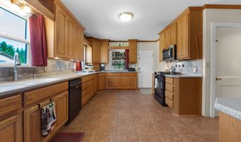 92289 SVENSEN MARKET Rd, Astoria, OR 97103