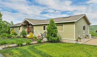141 Lakewood Dr, Alton, NH 03810