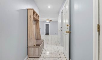 50 Isle Of Capri Rd, Coventry, RI 02816