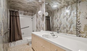 3818 Helvetia Dr, Anchorage, AK 99508