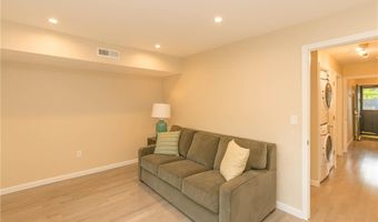 319 Swans Wharf Row, Newport, RI 02840