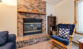 1402 6th St NW, Austin, MN 55912