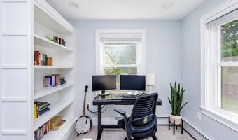 2 Amherst Rd, Andover, MA 01810