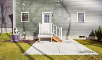 26 Kensington Way, Johnston, RI 02919