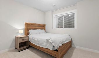 15563 Duck Trail Ln, Apple Valley, MN 55124