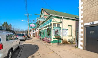 688 E Bay Ave, Barnegat, NJ 08005
