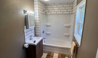 803 11th St, Aurora, NE 68818