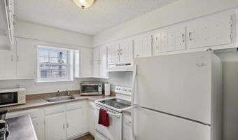55 W 1ST St C6, Bayonne, NJ 07002
