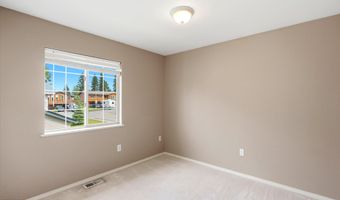 9070 Cathedral Pl, Anchorage, AK 99507