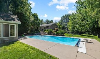 11718 50th St NE, Albertville, MN 55301