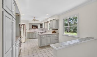 700 N HOLLY Dr, Annapolis, MD 21409