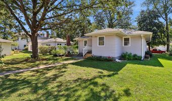 712 Rapids St, Adel, IA 50003