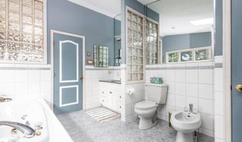 1575 WILLIAMS Rd, Abington, PA 19001