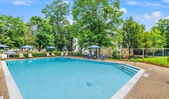 15618 EVERGLADE Ln 205, Bowie, MD 20716