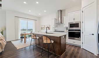 1534 N 162nd Ter, Basehor, KS 66007