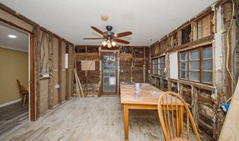 301 And 305 NW 6th St, Abilene, KS 67410