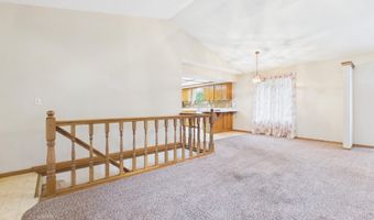 1212 E Fleetwood Cir, Brandon, SD 57005