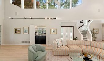 125 Woodruff Ave, Narragansett, RI 02882