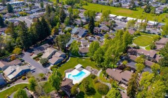1824 Arroyo Sierra Ct, Santa Rosa, CA 95405
