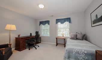48 Essex Rd, Bedford, NH 03110