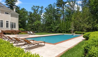 1049 MCKEAN Rd, Ambler, PA 19002