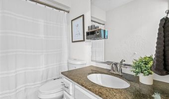 2718 Bryden, Alton, IL 62002