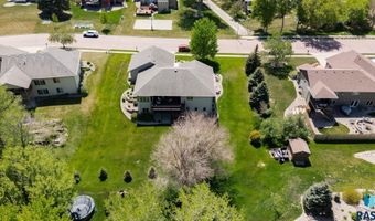 608 N Riverwood Cir, Brandon, SD 57005