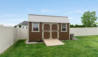 201 Thoroughbred Ln, Auburn, IN 46706
