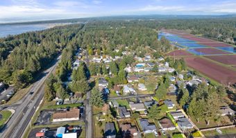 1135 1ST St, Bandon, OR 97411