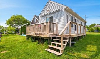 64 Burnside Ave, Narragansett, RI 02882