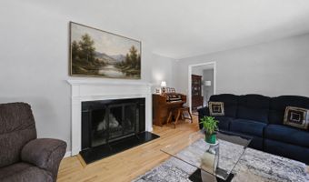 28 Wintergreen Hill Rd, Danbury, CT 06811