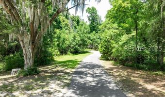 6 Tiller Island Dr, Beaufort, SC 29907