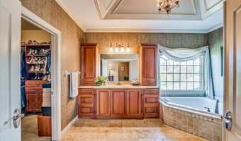 6 RIDGEVIEW Way, Allentown, NJ 08501