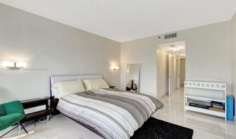 4000 Island Blvd L-2, Aventura, FL 33160